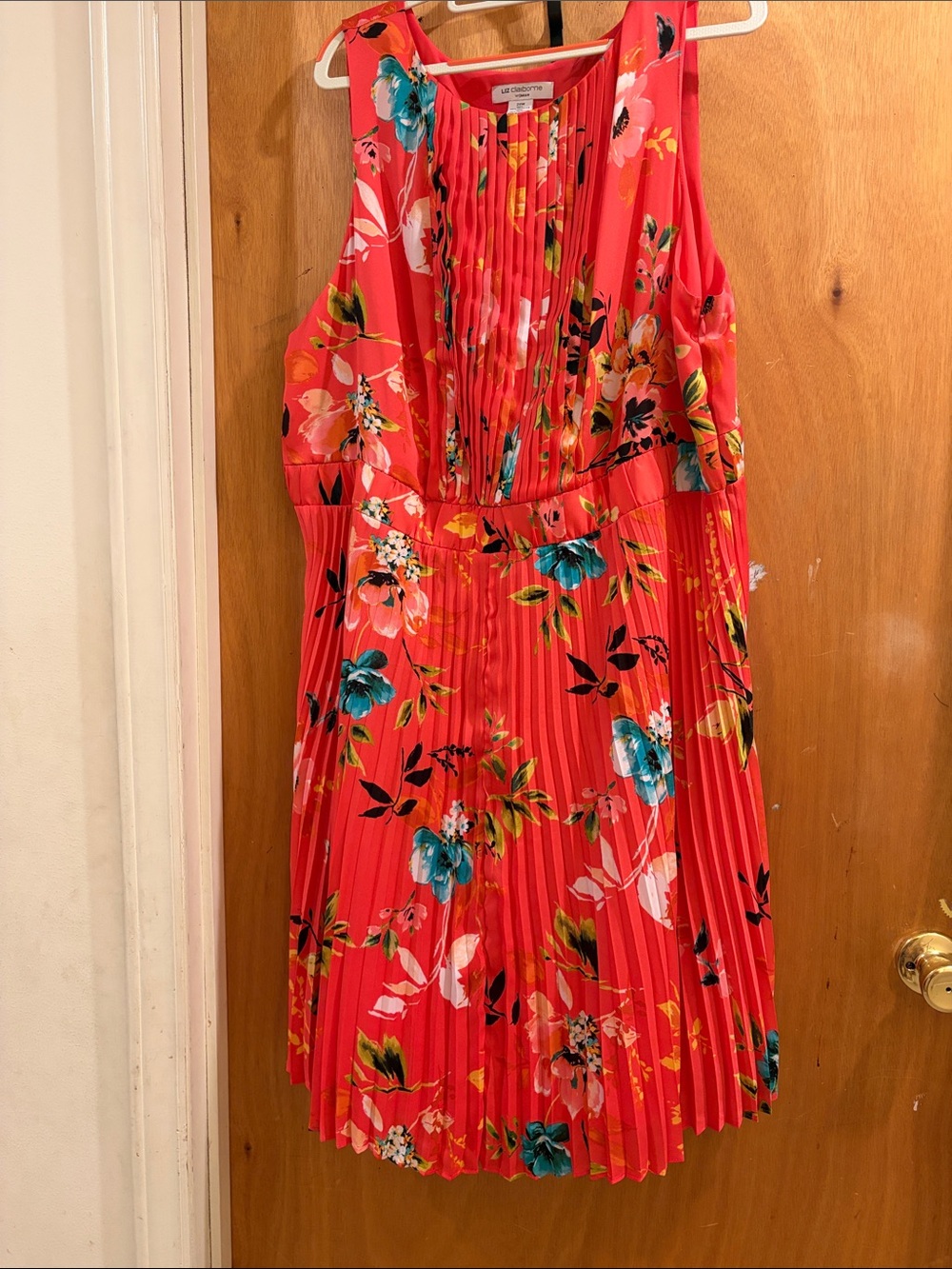 Liz Claiborne Coral Floral Pleated Midi Dress with Teal Accents
